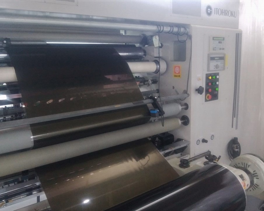 イトウ六ホールディングス株式会社｜スリッター中型機